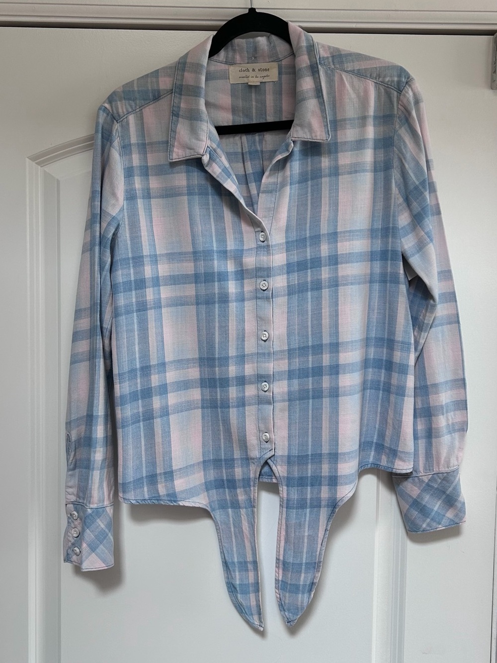 Cloth & Stone Shirt Women Med Pink Blue Plaid Button Down Long Sleeve Tie Hem